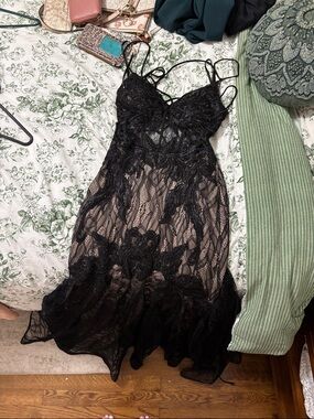 Gianni Bini Black Floral Lace Sheer Chemise